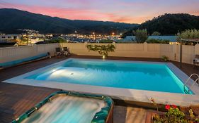 Unique Luxury Apartment&Private Spa Pool&Gym