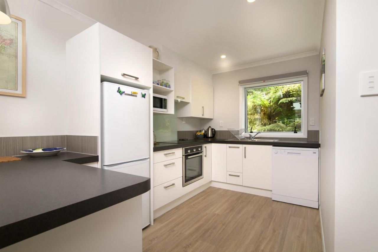 Fabulous Apartment With Private Spa Pool & Gym Picton Extérieur photo