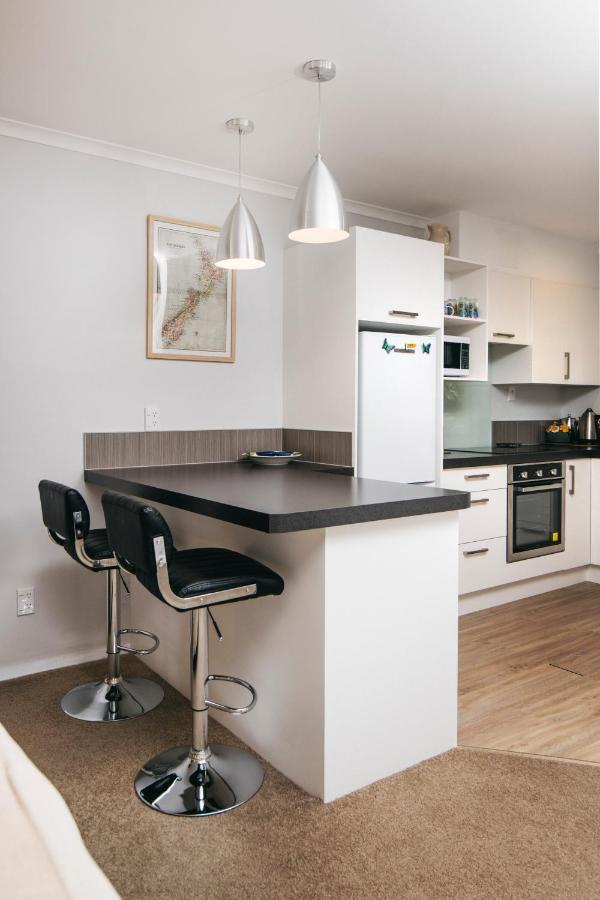 Fabulous Apartment With Private Spa Pool & Gym Picton Extérieur photo