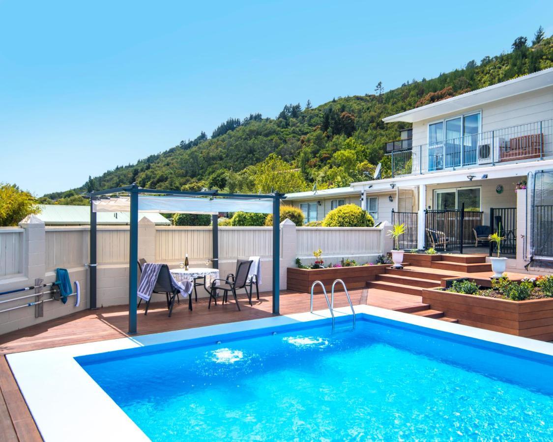 Fabulous Apartment With Private Spa Pool & Gym Picton Extérieur photo